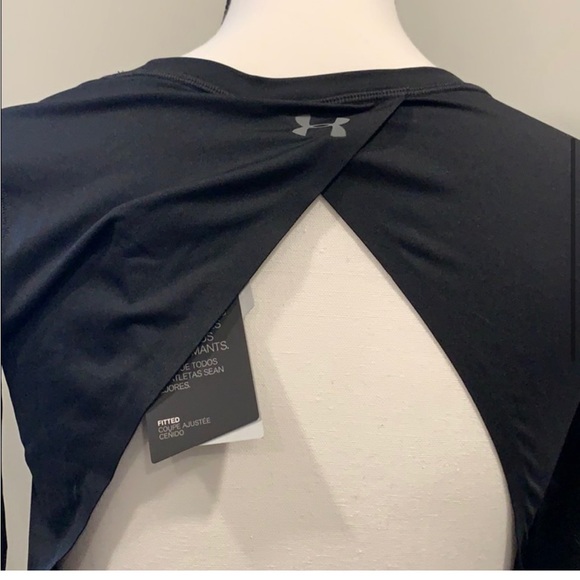 Under armour NWT cropped open back shirt. 🔥 - Picture 5 of 5